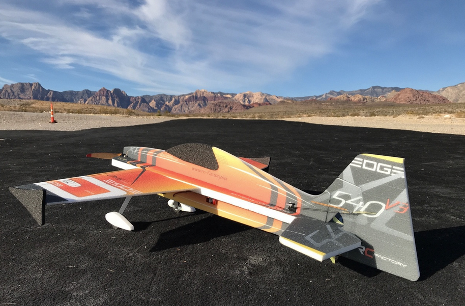 Edge 540 V3 XL Orange 1060mm Rc Factory  Voltige